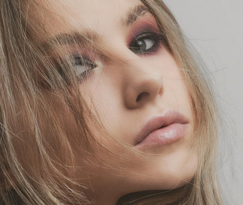 Free stock image of Beauty Portrait created by Alexander Krivitskiy