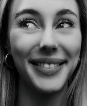Free Stock Photo of Smiling woman