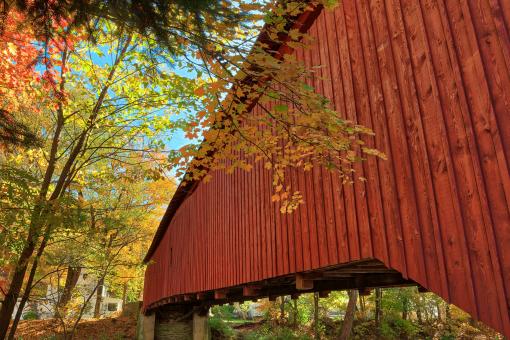 Free Stock Photo of Autumn Stillwater Covered Bridge