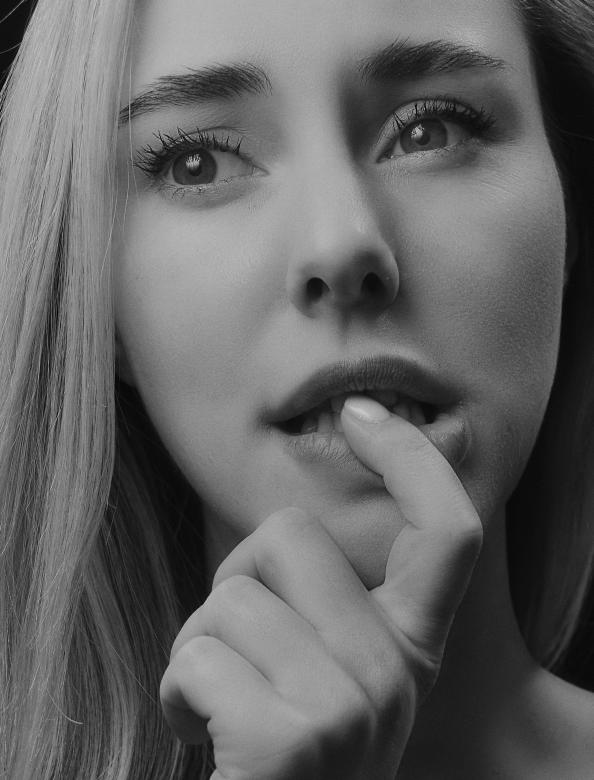 Free stock image of Thinking woman created by Alexander Krivitskiy