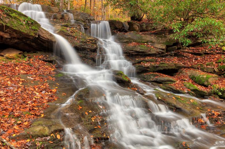 Free stock image of Autumn Stewarton Falls created by Nicolas Raymond