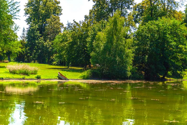 Free stock image of Boat in a lake created by Dreamlandscape