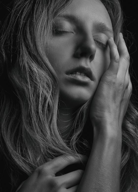 Free stock image of Sensual portrait created by Alexander Krivitskiy