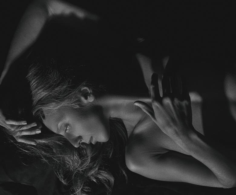Free stock image of Woman lying down created by Alexander Krivitskiy