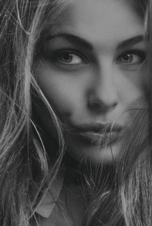 Free stock image of Beauty portrait created by Alexander Krivitskiy