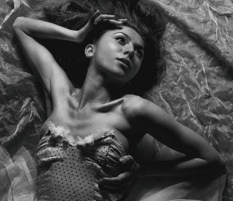 Free stock image of Woman lying down created by Alexander Krivitskiy