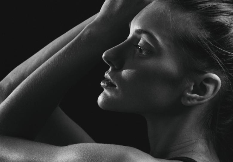 Free stock image of Dramatic female portrait created by Alexander Krivitskiy