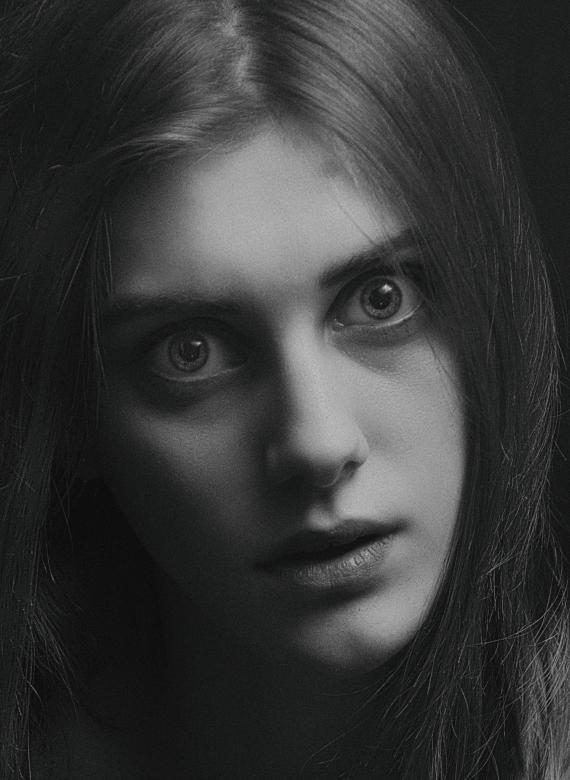 Free stock image of Intense woman created by Alexander Krivitskiy