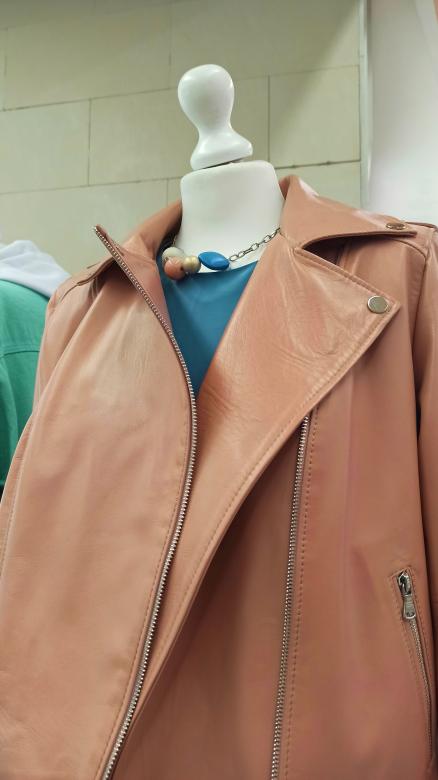 Free stock image of Beige leather jacket created by NomeVizualizzato
