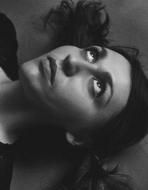 Free stock image of Woman looking up created by Alexander Krivitskiy