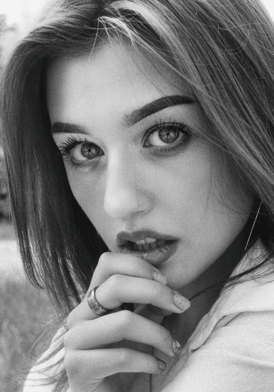 Free stock image of Beauty portrait created by Alexander Krivitskiy