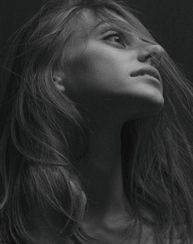Free stock image of Beauty portrait created by Alexander Krivitskiy