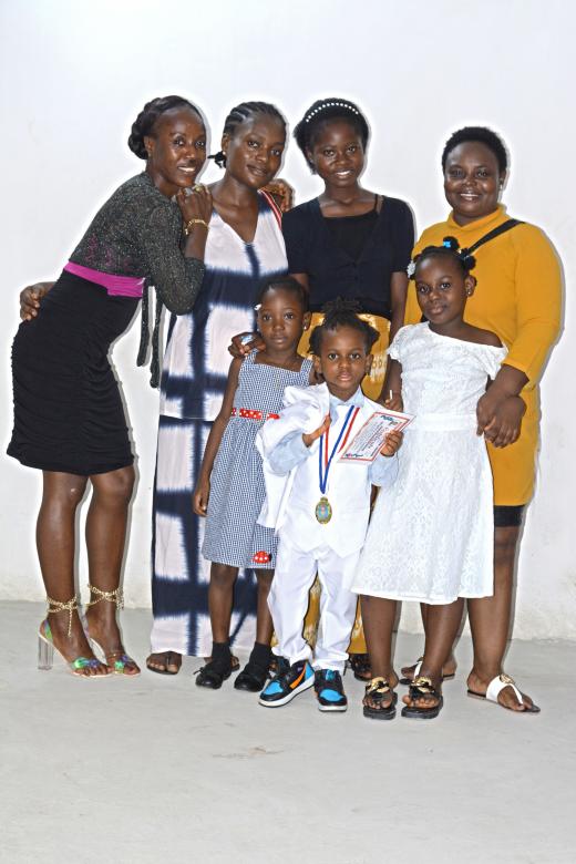 Free stock image of mighty chris and family created by Melvin Geplay