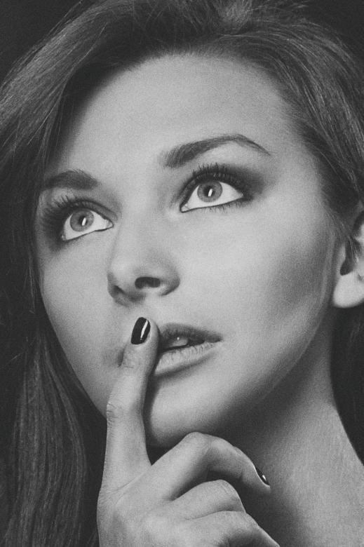 Free stock image of Thinking woman created by Alexander Krivitskiy