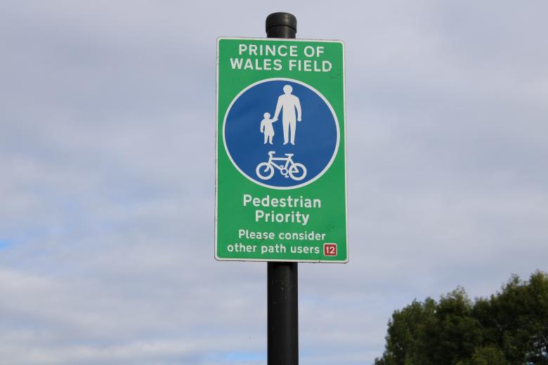 Free stock image of Footpath sign created by Fastmarkers