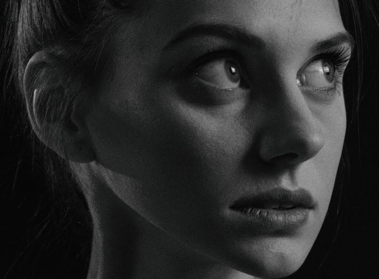 Free stock image of Thinking woman created by Alexander Krivitskiy