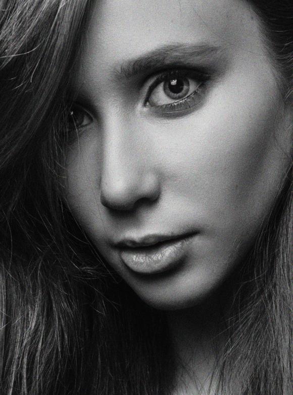 Free stock image of Beauty portrait created by Alexander Krivitskiy