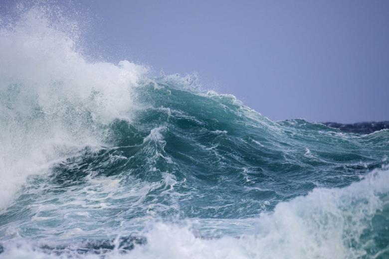 Free stock image of Large wave created by Geoffrey Whiteway