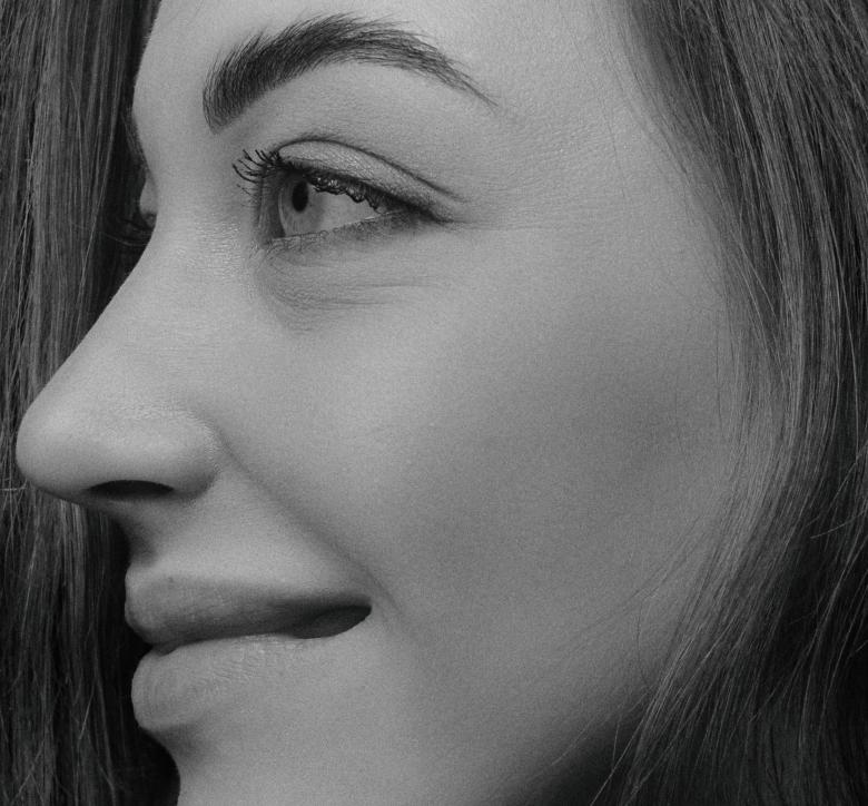 Free stock image of Female profile created by Alexander Krivitskiy