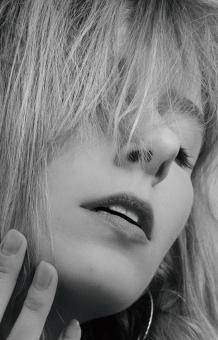 Free Stock Photo of Seductive woman