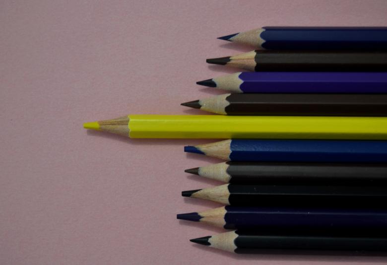 Free stock image of Yellow pencil different from the others created by Pedro P. Alcantara