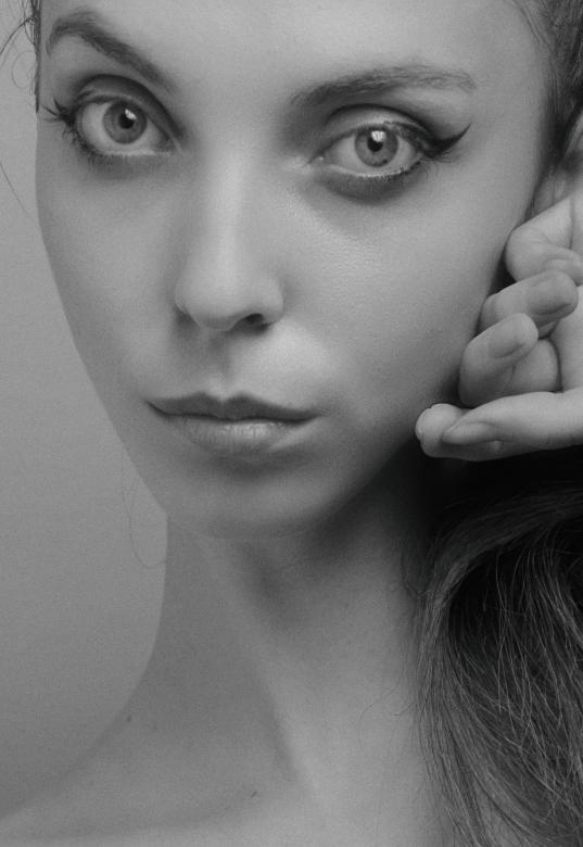 Free stock image of Beauty portrait created by Alexander Krivitskiy