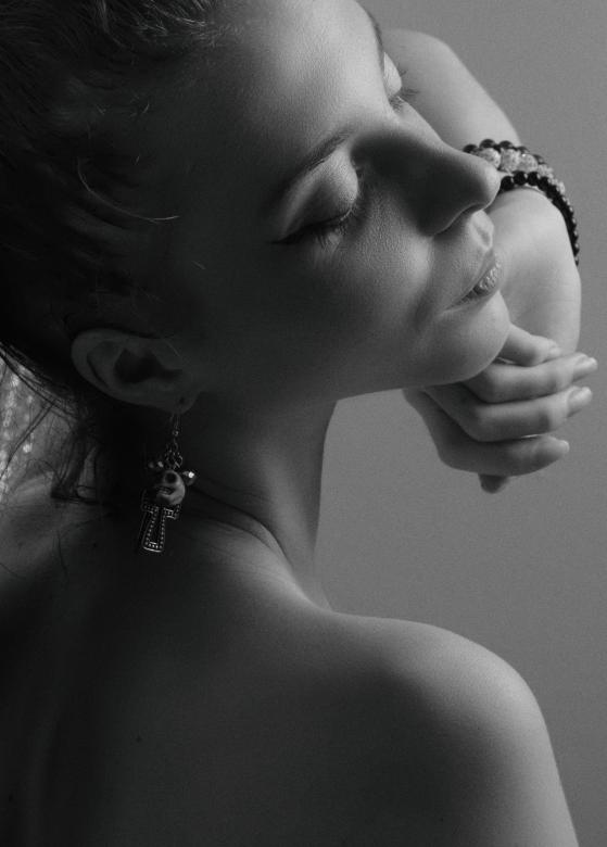 Free stock image of Female beauty created by Alexander Krivitskiy