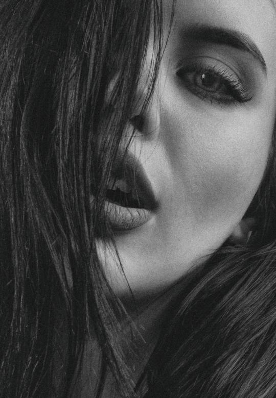 Free stock image of Sensual woman created by Alexander Krivitskiy