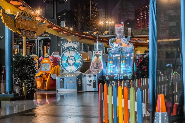 Free stock image of indoor children's playground at a mall created by LUSH.STUDIO