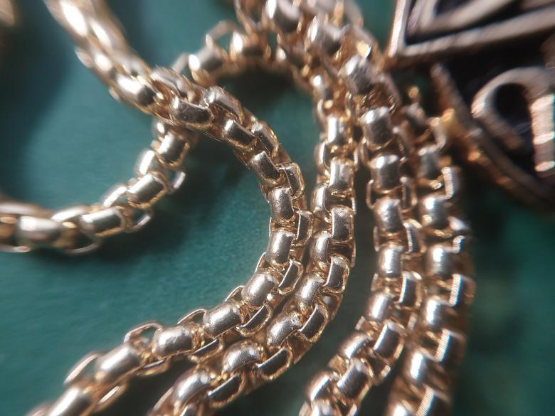 Free stock image of Gold chain created by Oleg Prokopenko
