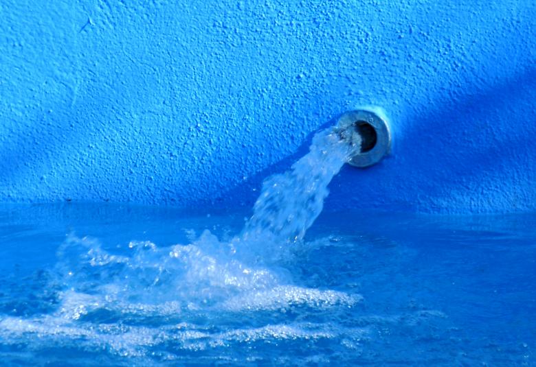 Free stock image of Water outlet through a pipe created by Pedro P. Alcantara
