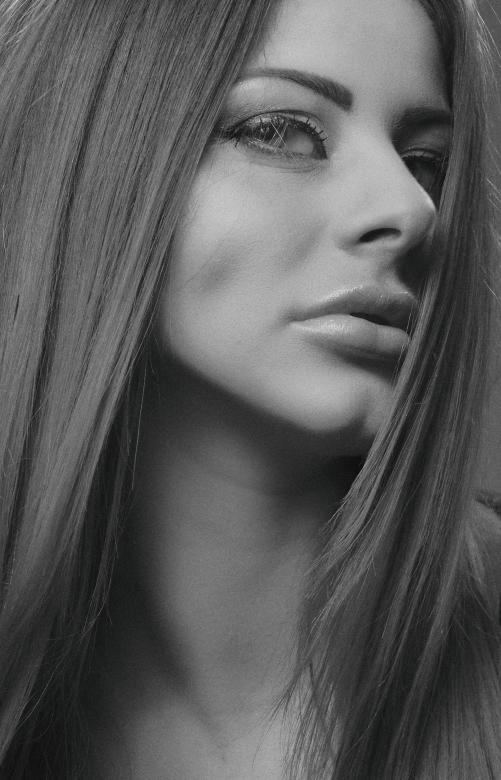 Free stock image of Strong woman created by Alexander Krivitskiy