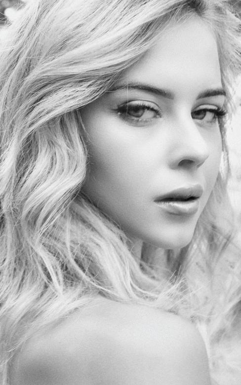 Free stock image of Fashion model created by Alexander Krivitskiy