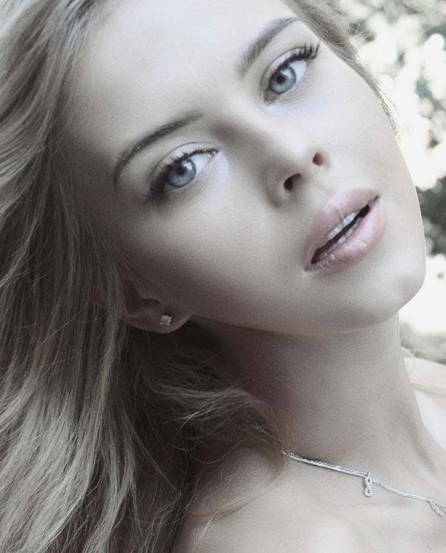 Free stock image of Beauty portrait created by Alexander Krivitskiy