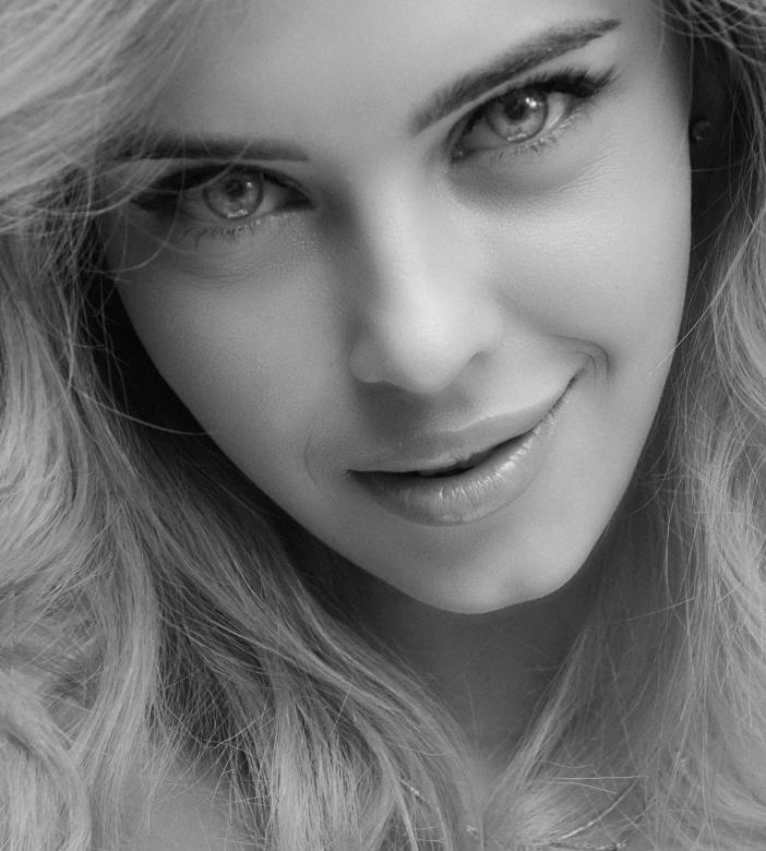 Free stock image of Beauty portrait created by Alexander Krivitskiy