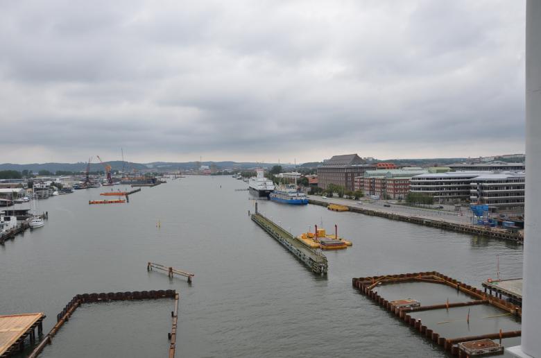 Free stock image of A harbour view near Gothenburg, with clouds created by Erik Schellingerhout