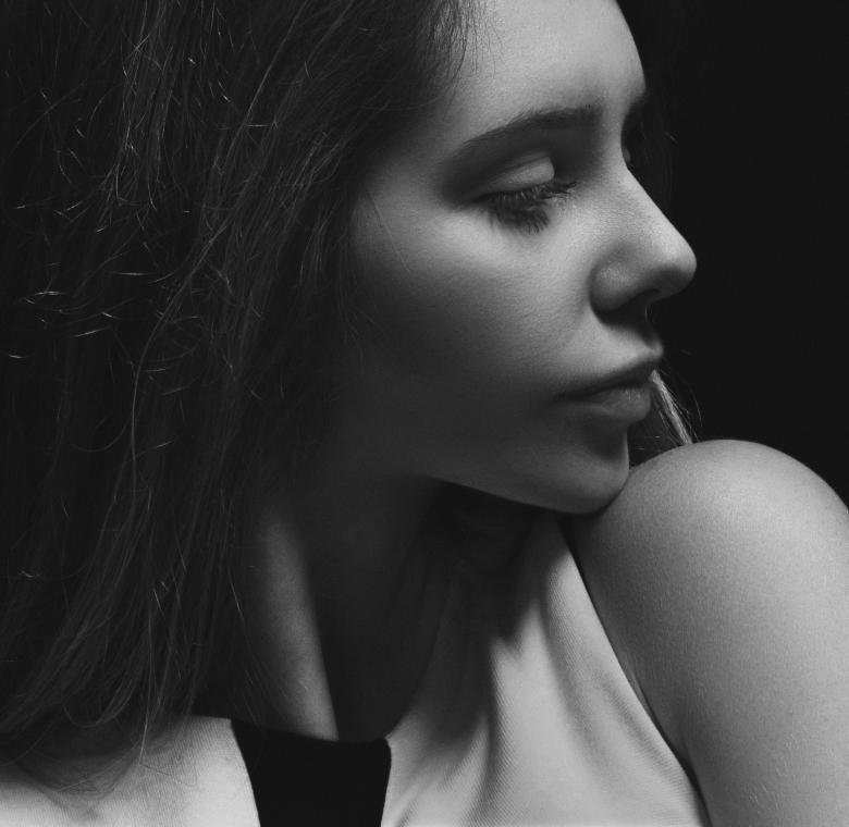 Free stock image of Female profile created by Alexander Krivitskiy