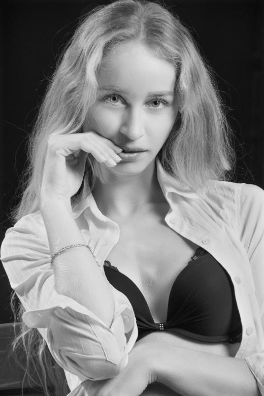 Free stock image of Fashion portrait created by Alexander Krivitskiy
