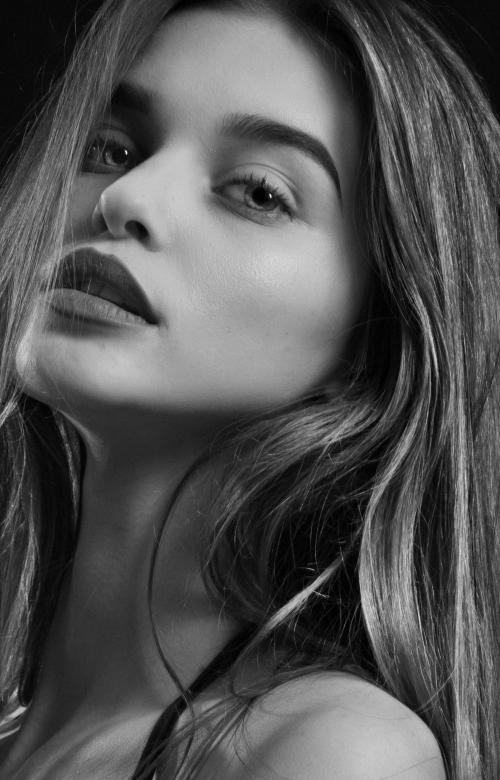Free stock image of Seductive woman created by Alexander Krivitskiy