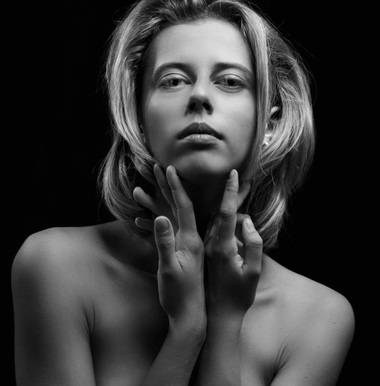 Free stock image of Beauty portrait created by Alexander Krivitskiy