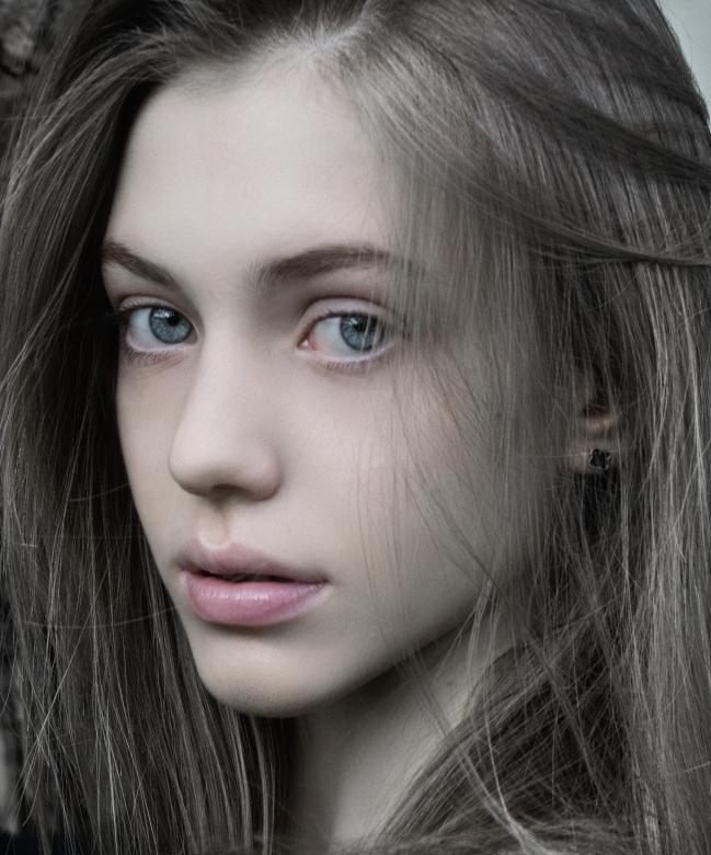 Free stock image of Teen portrait created by Alexander Krivitskiy