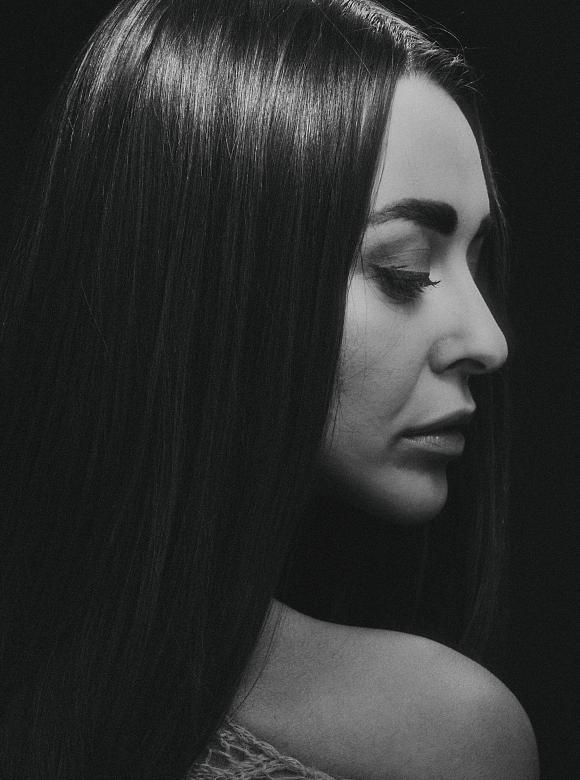 Free stock image of Female profile created by Alexander Krivitskiy