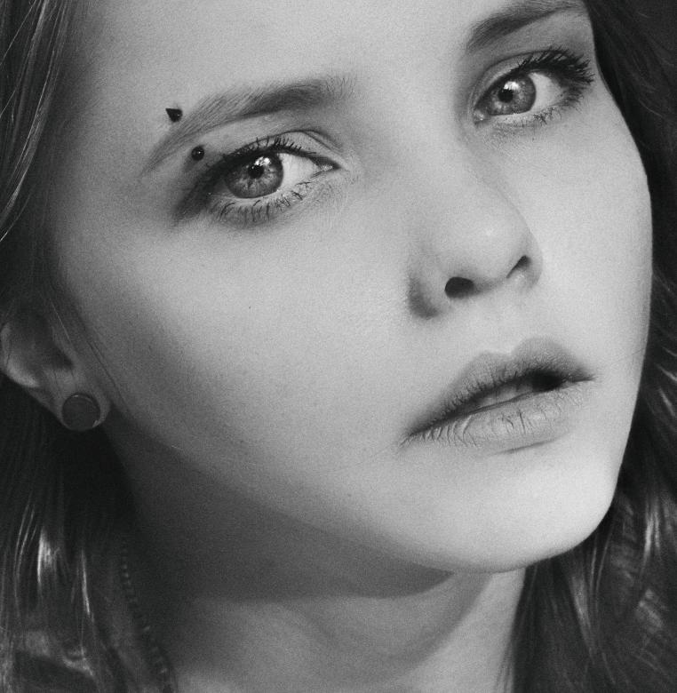 Free stock image of Teen girl created by Alexander Krivitskiy