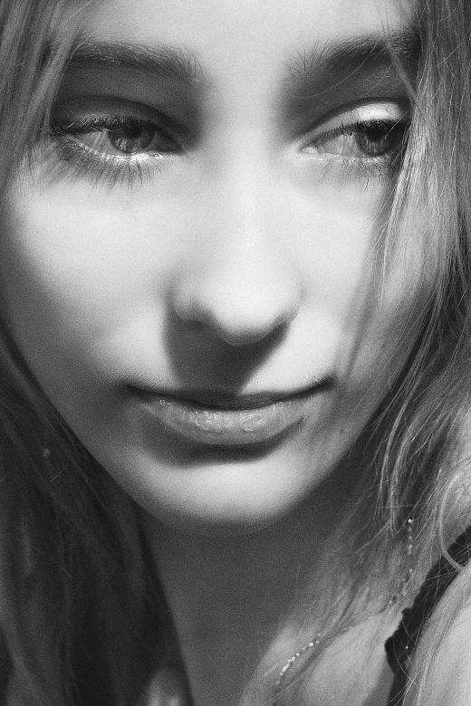 Free stock image of Beauty portrait created by Alexander Krivitskiy
