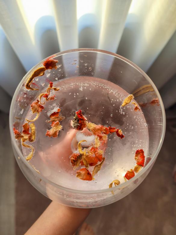 Free stock image of Cute pink cocktail with tiny heart and flowers created by Ines Carolina Azevedo Ferreira