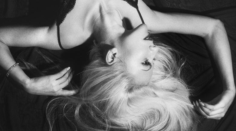 Free stock image of Woman lying down created by Alexander Krivitskiy