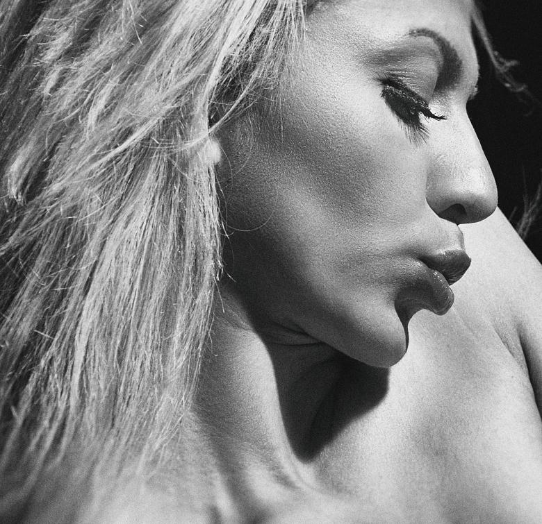 Free stock image of Female profile created by Alexander Krivitskiy