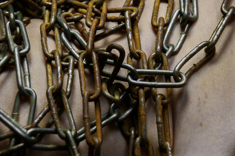 Free stock image of Chains body concept created by Alexander Krivitskiy