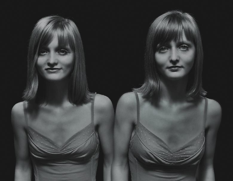 Free stock image of Female twins created by Alexander Krivitskiy