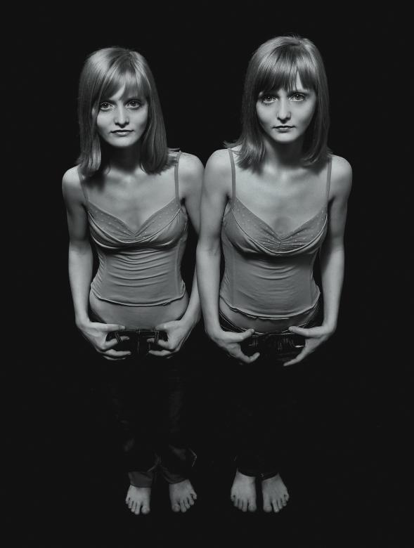 Free stock image of Female twins created by Alexander Krivitskiy